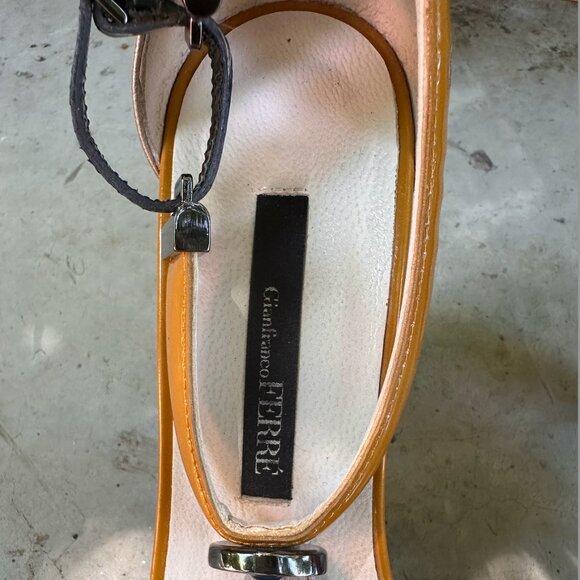 Vintage Italian Wedges - Gianfranco Ferre - 1990's Shoes - Size 8 - Picture 7 of 7